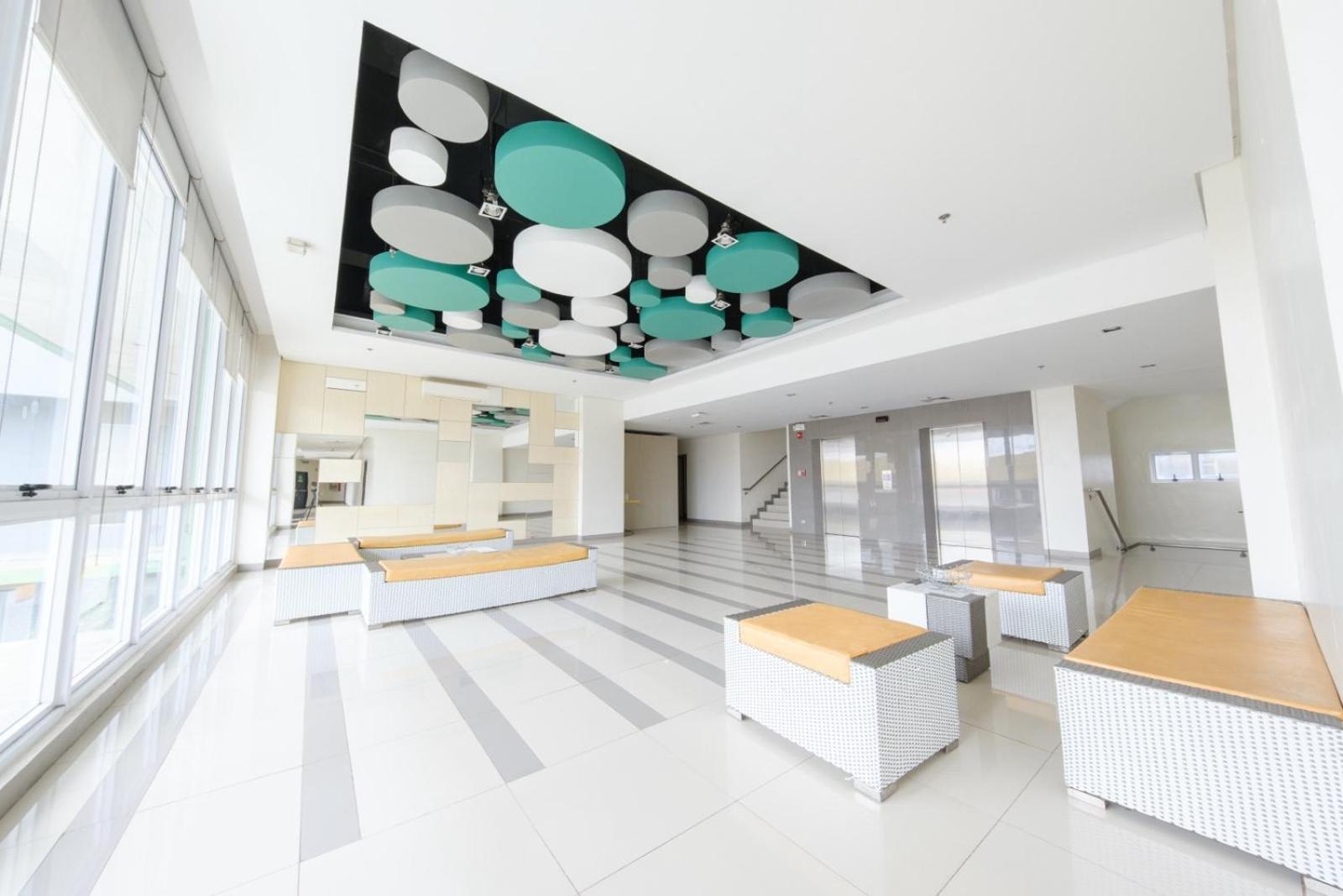 โก โฮเต็ล ลานัง ดาเวา Hotel Davao ภายนอก รูปภาพ