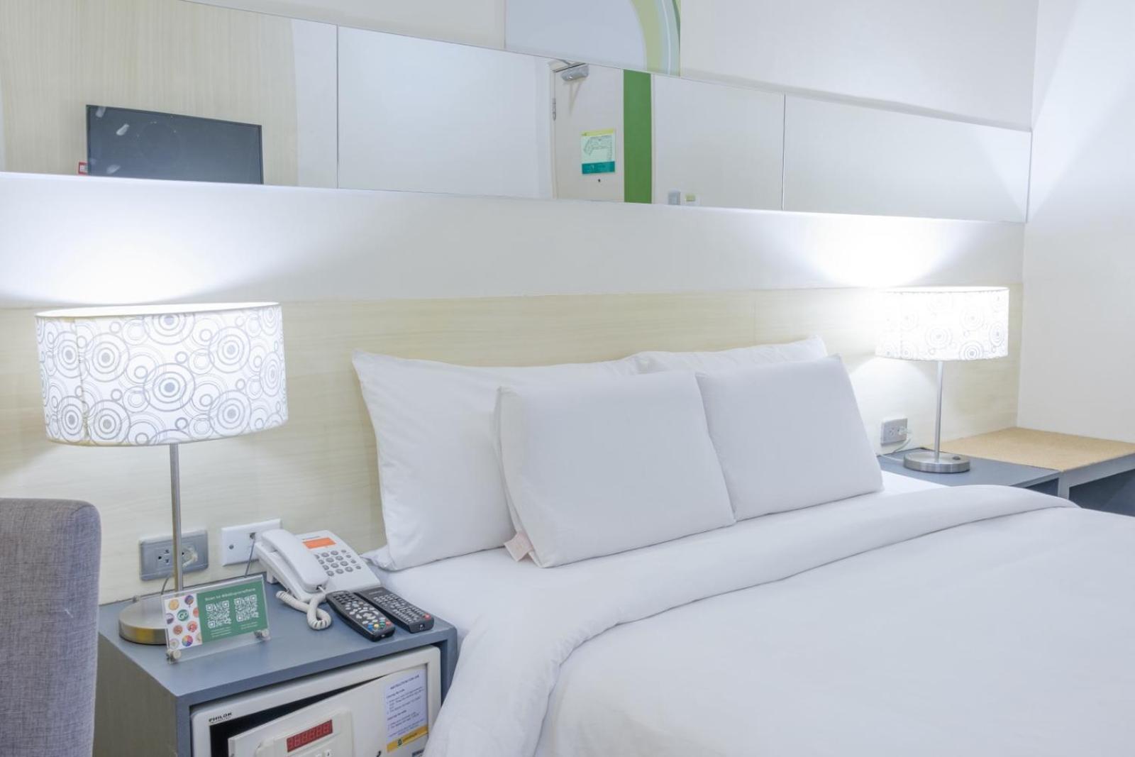 โก โฮเต็ล ลานัง ดาเวา Hotel Davao ภายนอก รูปภาพ