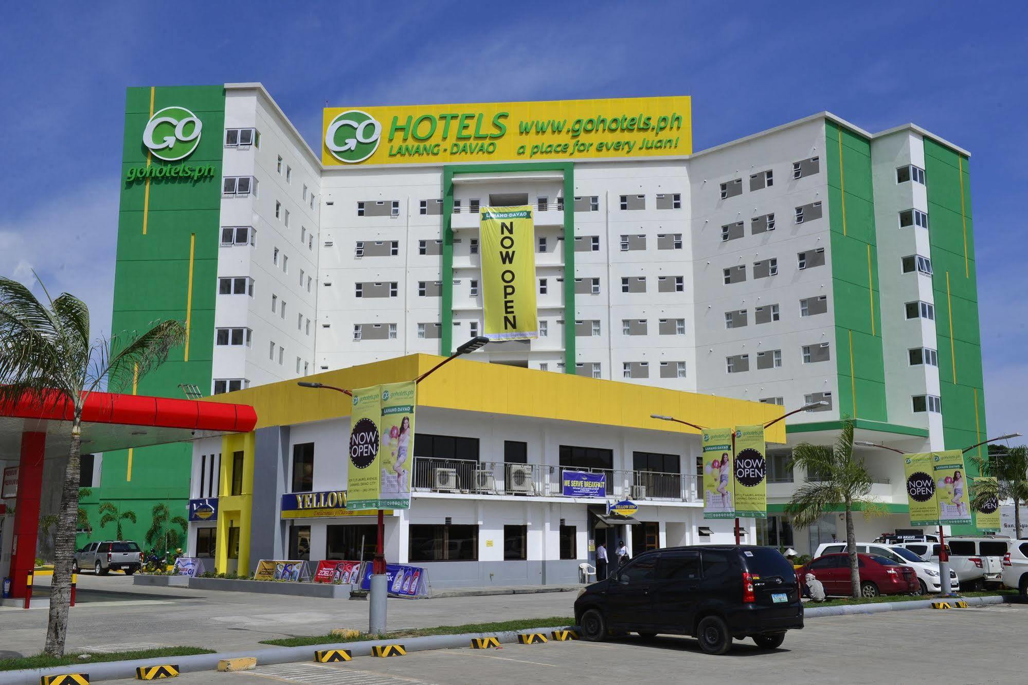 โก โฮเต็ล ลานัง ดาเวา Hotel Davao ภายนอก รูปภาพ