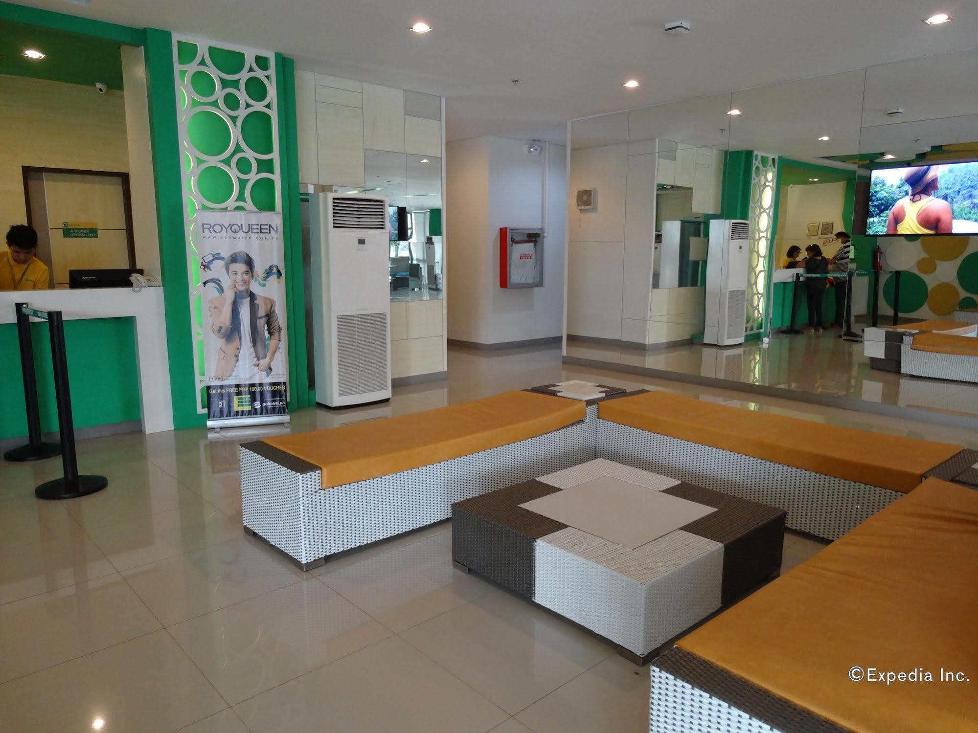 โก โฮเต็ล ลานัง ดาเวา Hotel Davao ภายนอก รูปภาพ